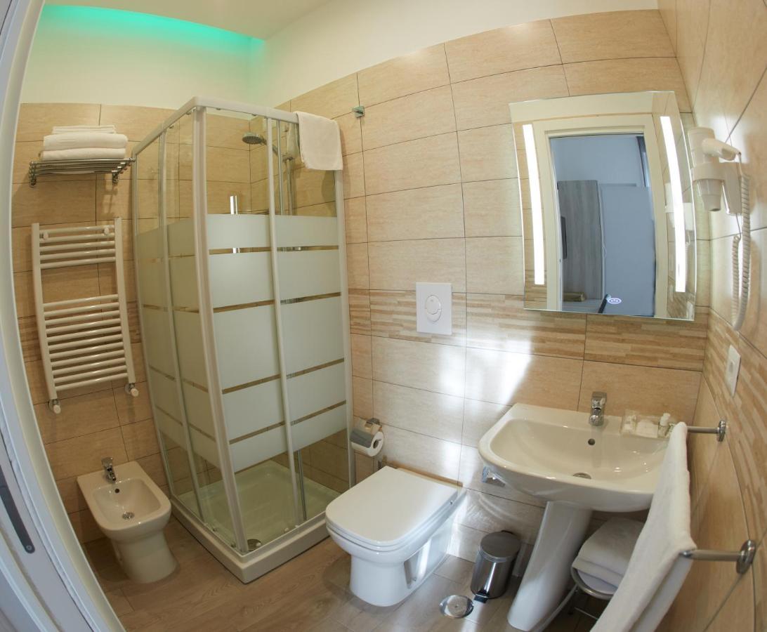Bed And Breakfast Napoli Bracco Exterior photo